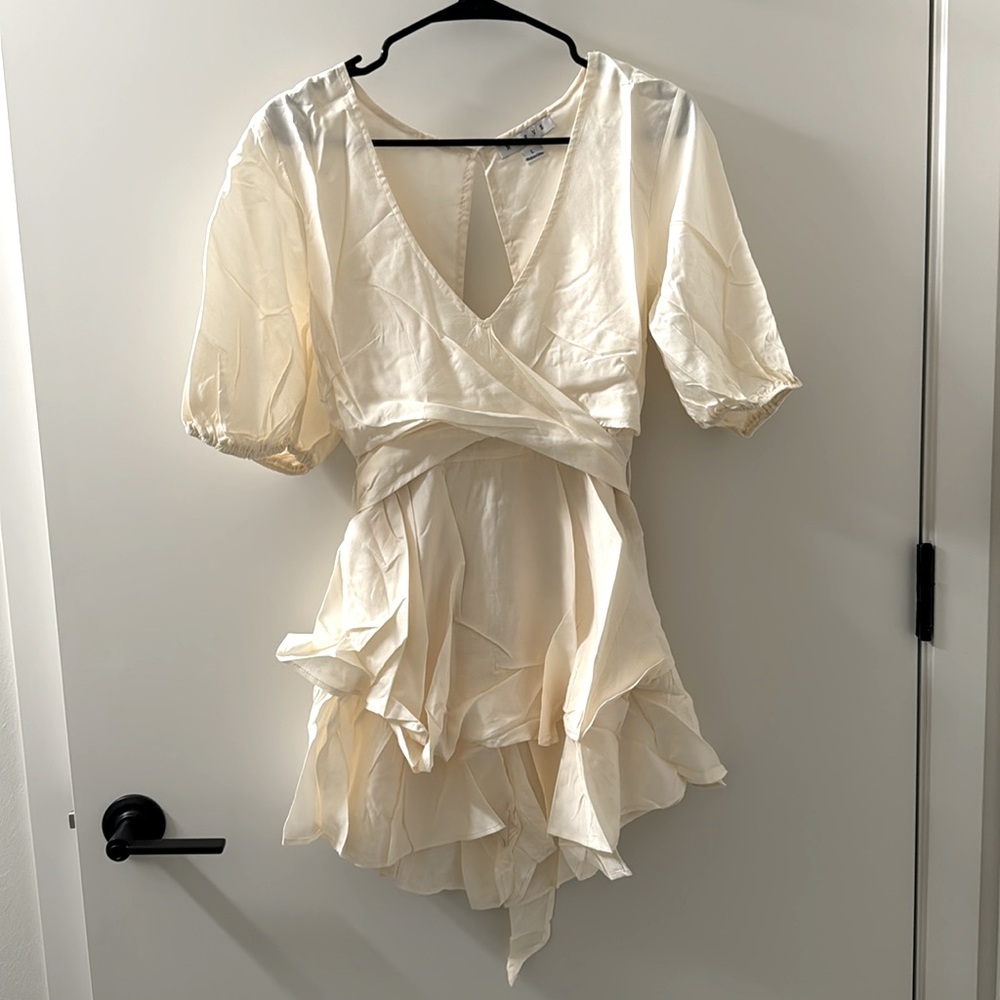 Audree Ruffle Linen Romper NEW 🏷️ - Picture 5 of 7